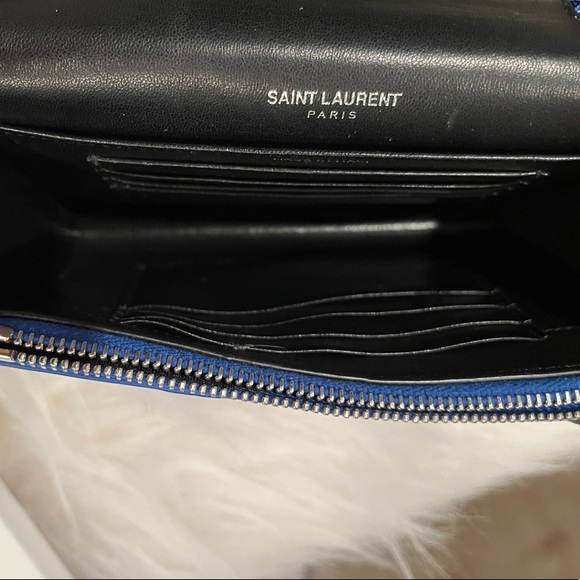 Yves Saint Laurent wallet on a chain - Picture 2 of 9